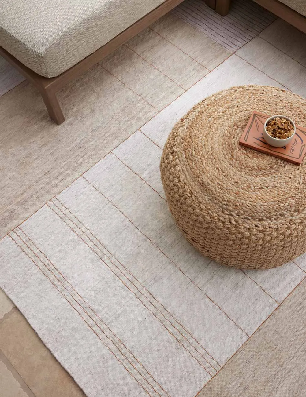 Vela Pouf